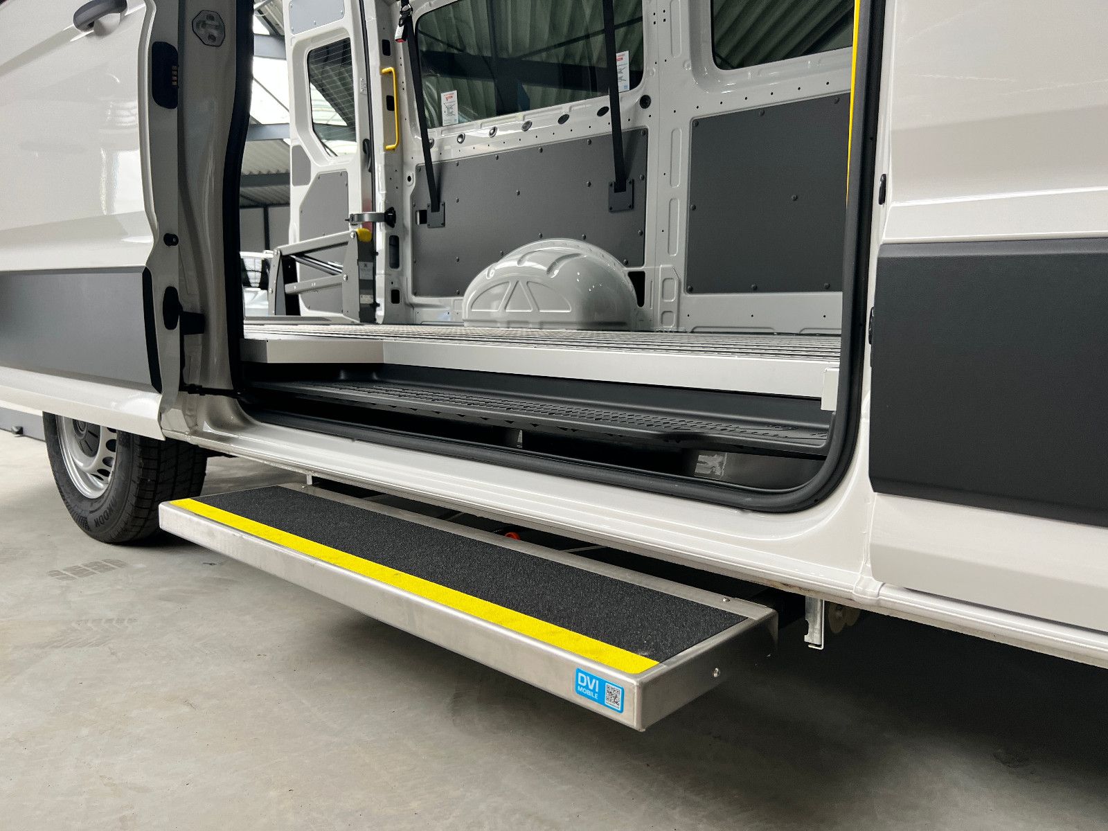VW Crafter 35 *4 Rollstuhlplätze*