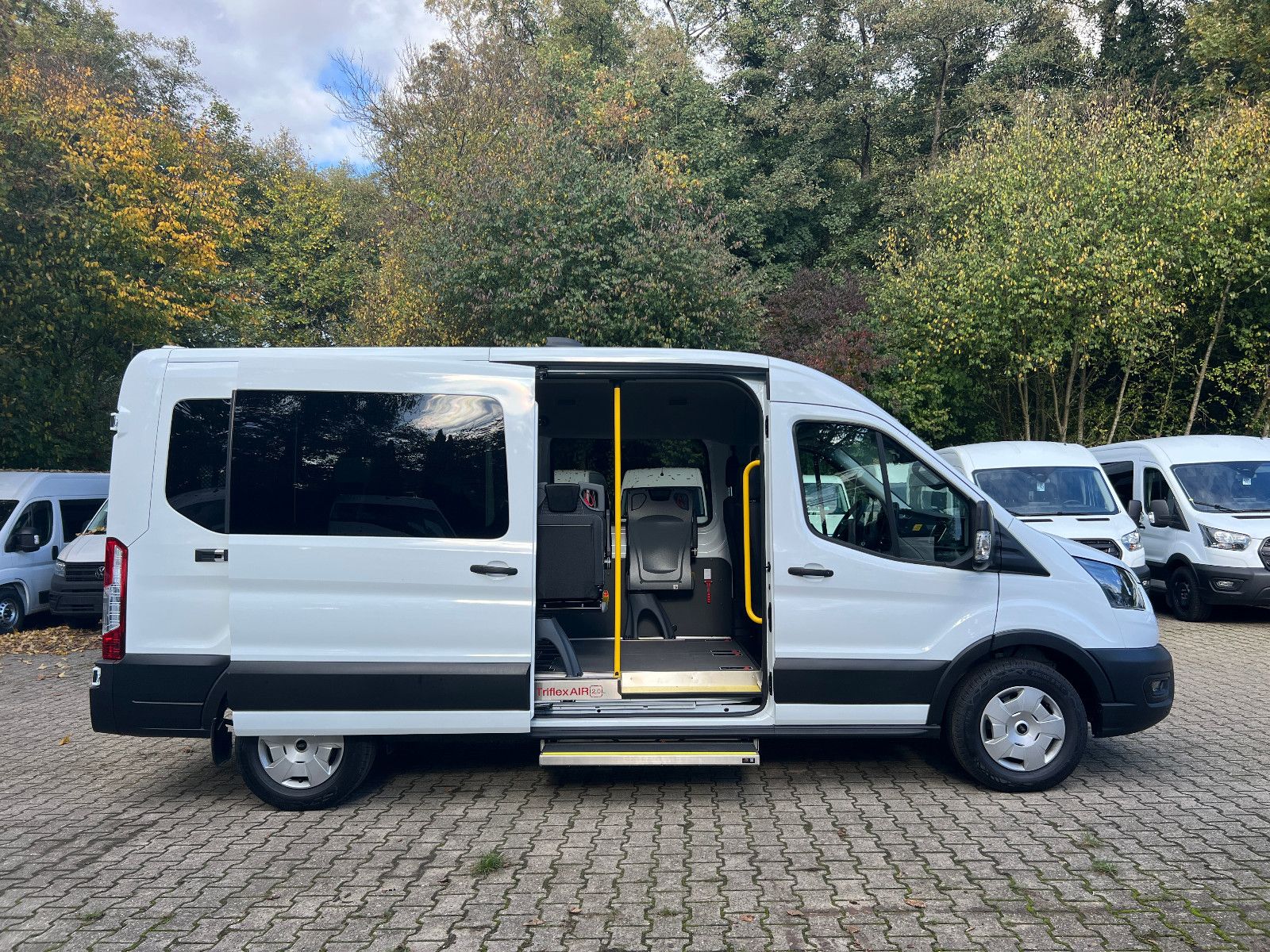 FORD Kombi 350 L3 Trend Triflex Lift f. Rollstuhl