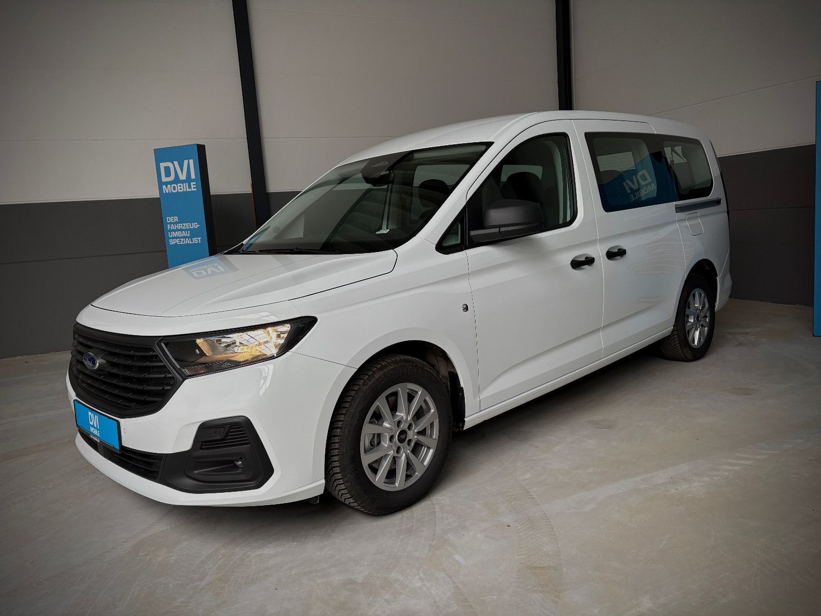 FORD Grand Tourneo Connect Trend *Rollstuhlrampe*