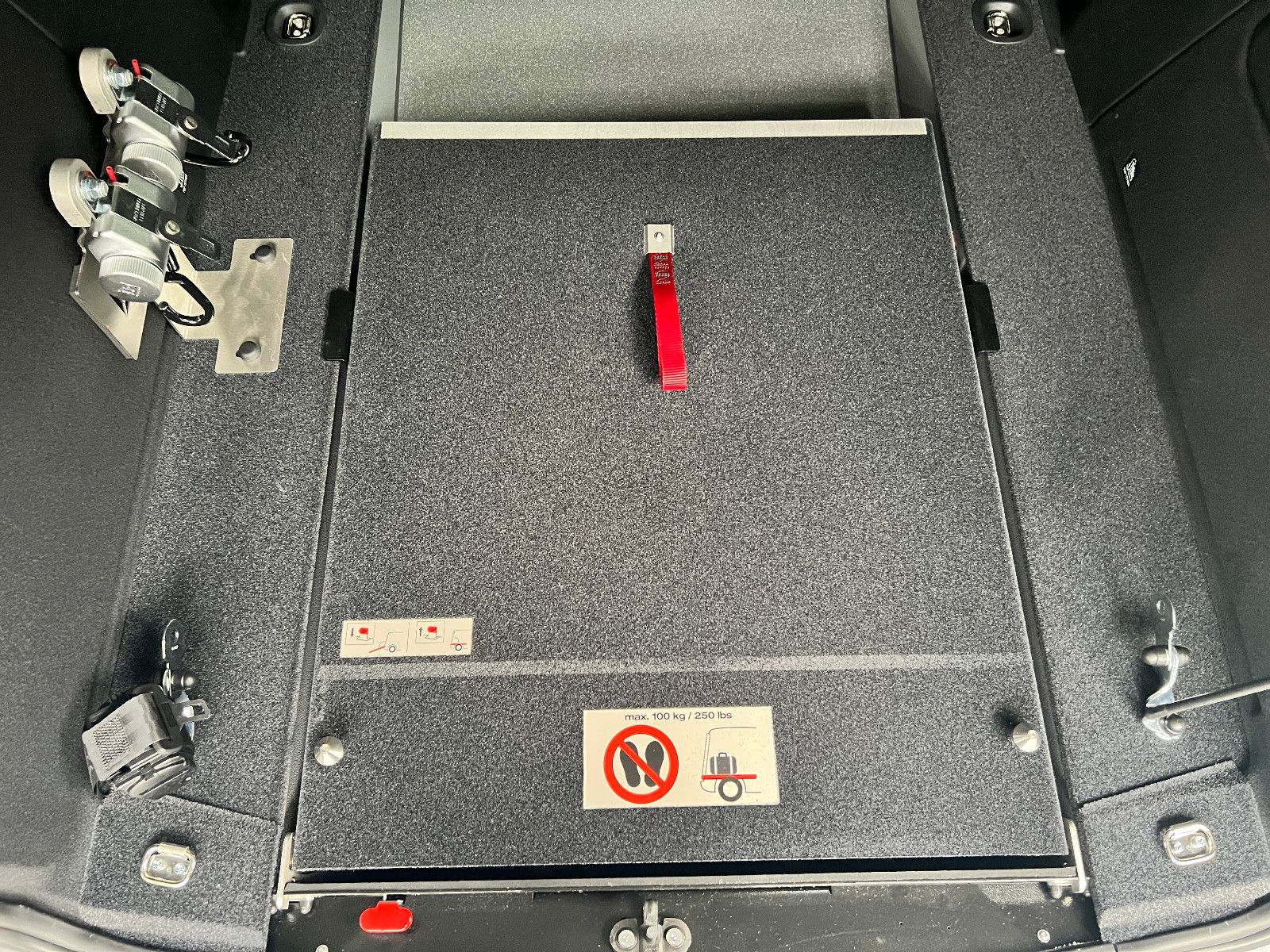 FORD Ford Tourneo Connect Messeangebot *KMP*