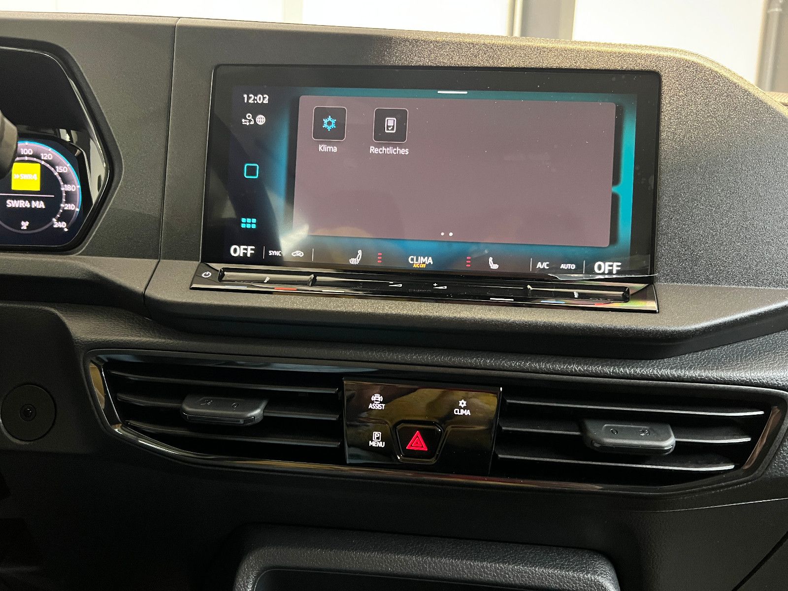 Volkswagen Caddy Maxi Life DSG LED SHZ PrivG