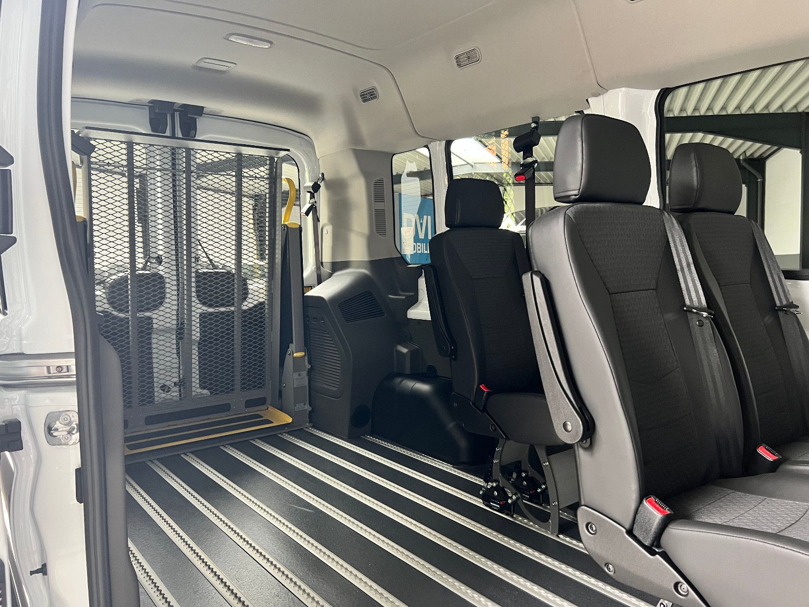 FORD Transit Kombi Trend KMP/BTW Rollstuhllift AMF