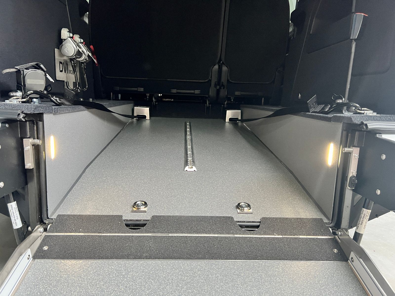 FORD Connect Titanium Rampe Rollstuhltransport