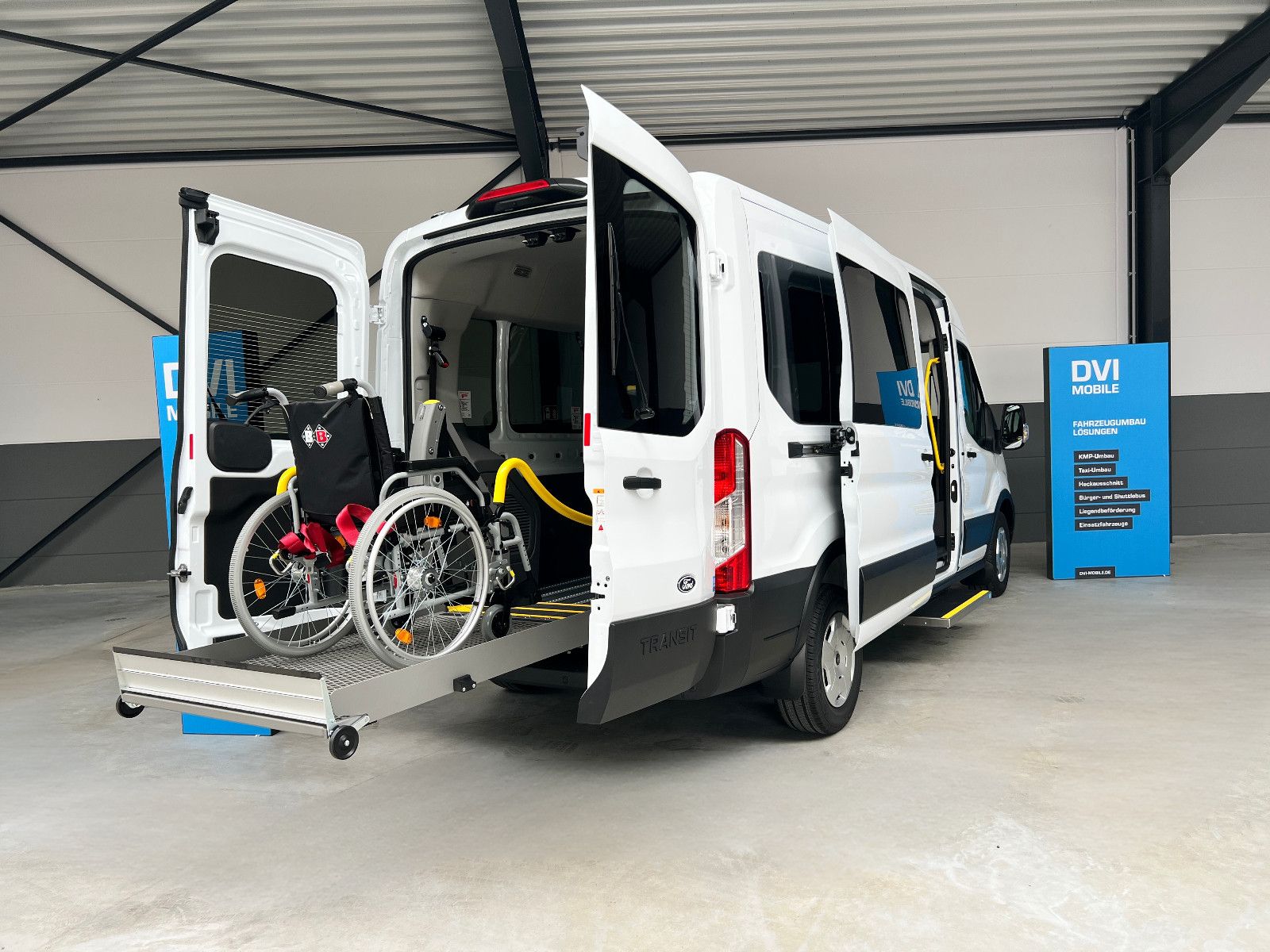 FORD Transit Kombi Trend KMP/BTW Rollstuhllift AMF