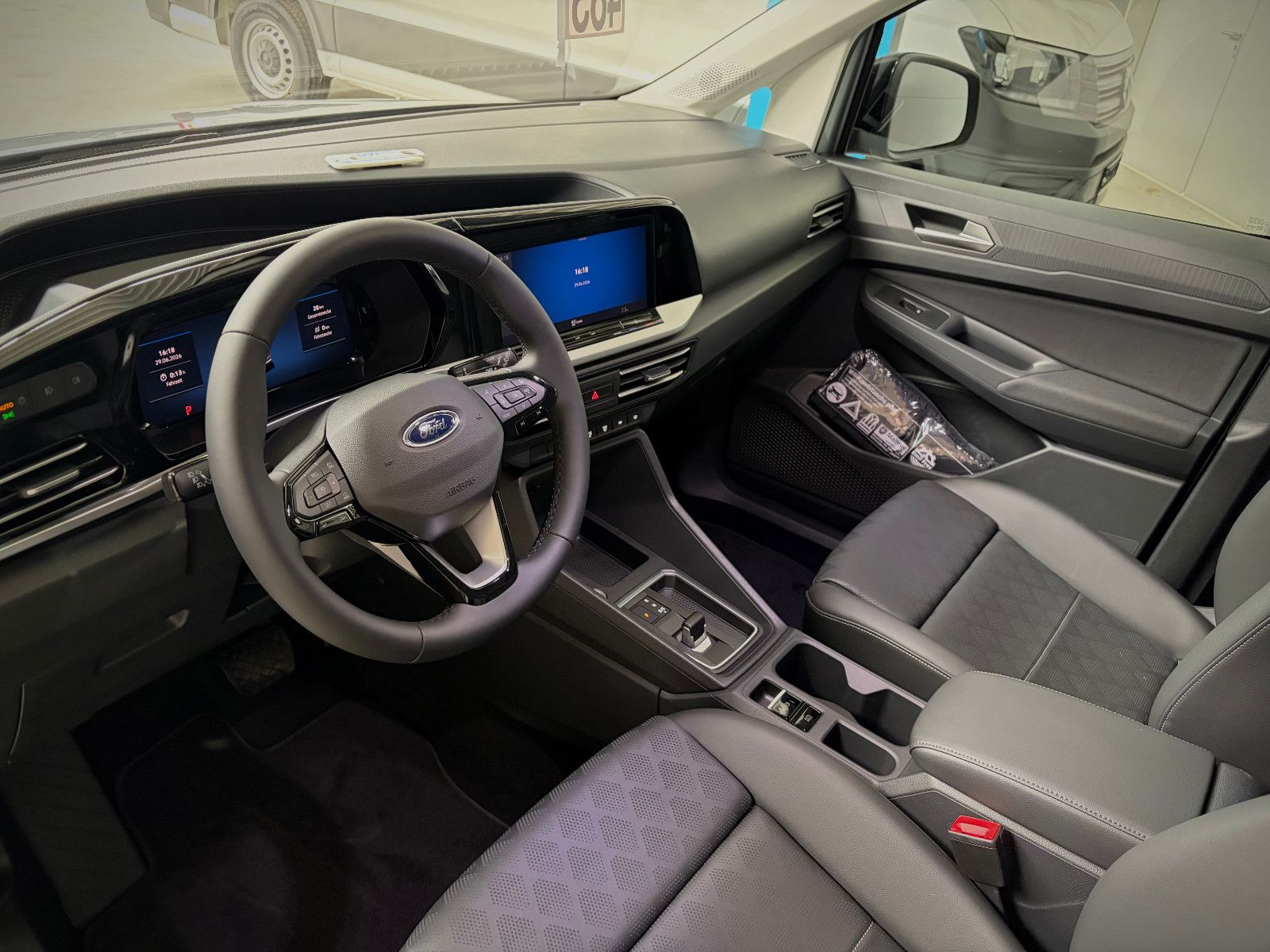 FORD Ford Tourneo Connect Messeangebot *KMP*