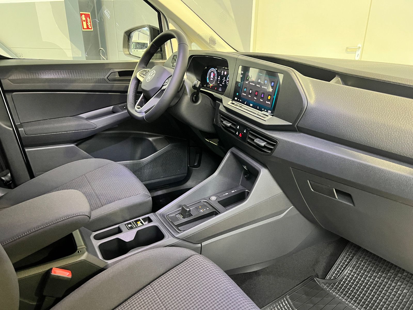 Volkswagen Caddy Maxi Life DSG LED SHZ PrivG