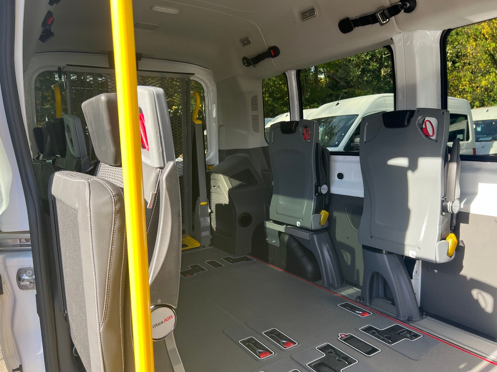 FORD Kombi 350 L3 Trend Triflex Lift f. Rollstuhl