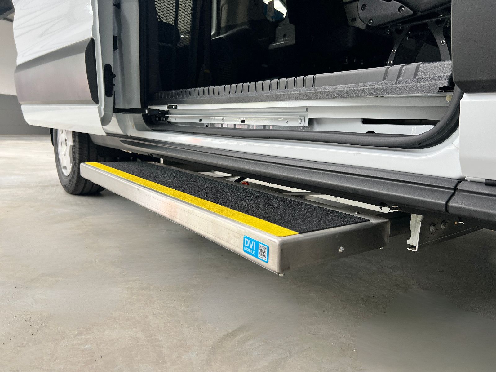 FORD Transit Kombi Trend KMP/BTW Rollstuhllift AMF