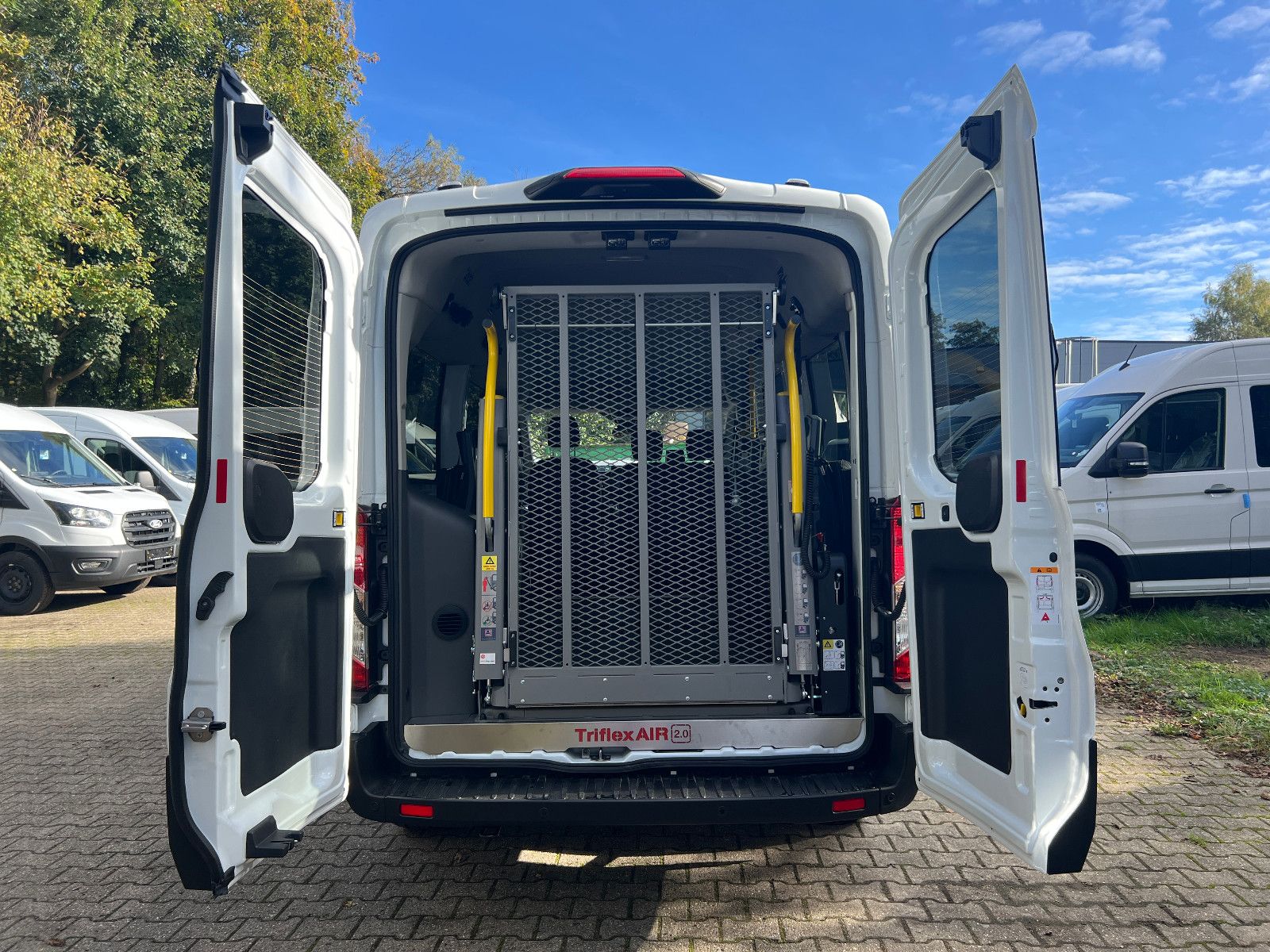 FORD Kombi 350 L3 Trend Triflex Lift f. Rollstuhl