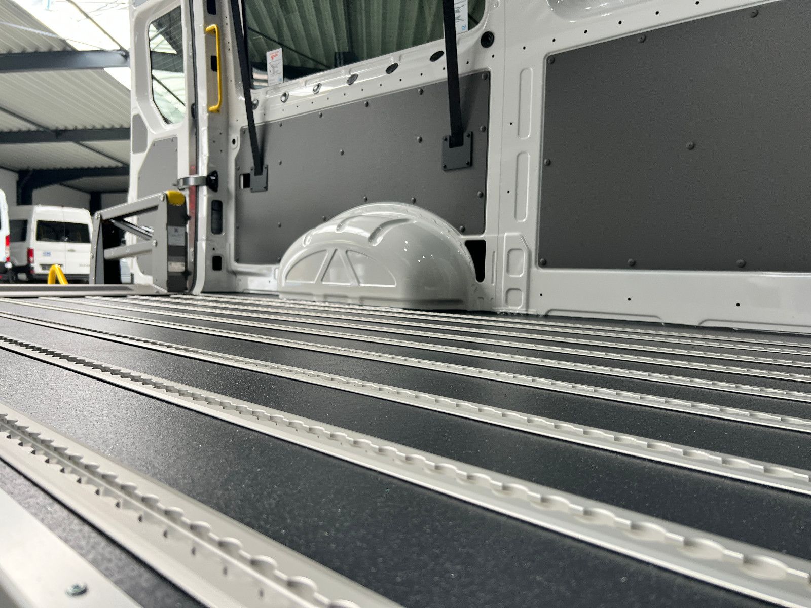 VW Crafter 35 *4 Rollstuhlplätze*