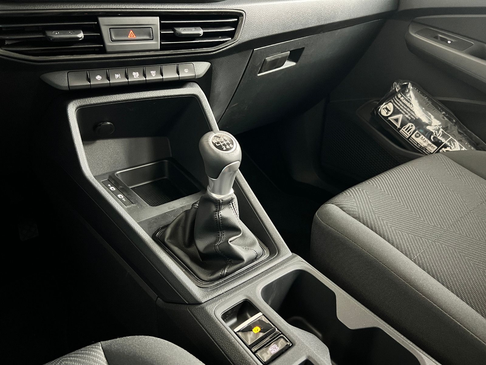 FORD Tourneo Connect Heckausschnitt Rollstuhlplatz