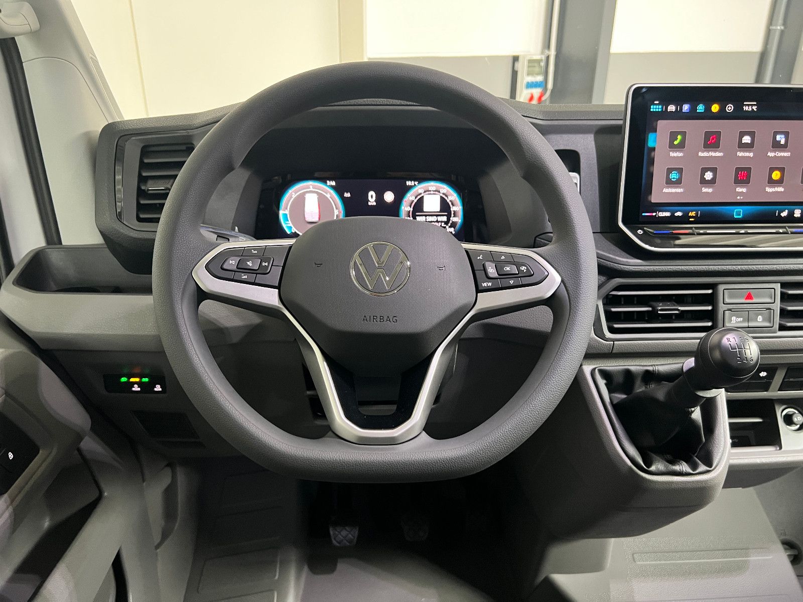 VW Crafter 35 4 Rollstuhlplätze Rampe
