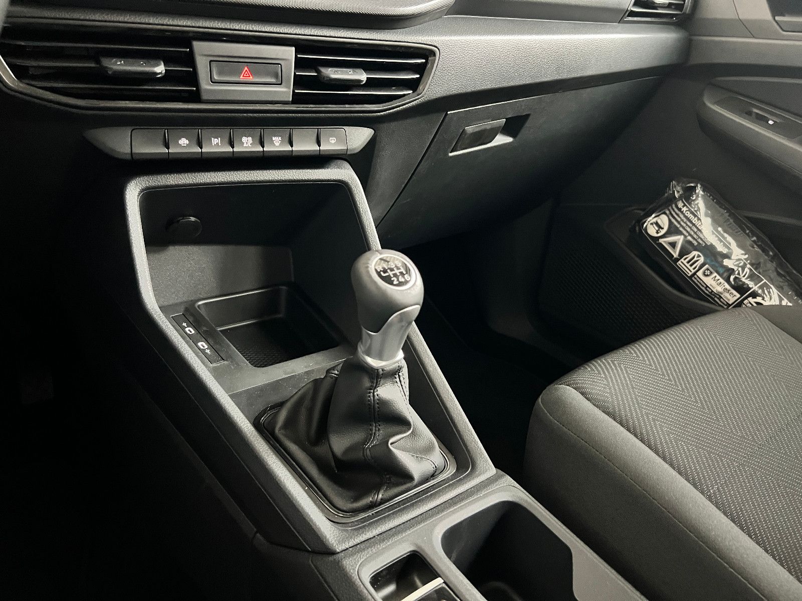 FORD Grand Tourneo Connect Trend KMP Rollstuhl Rampe