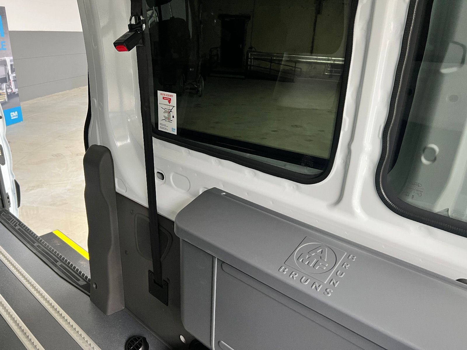 VW Crafter 35 *KMP / BTW* Rollstuhllift