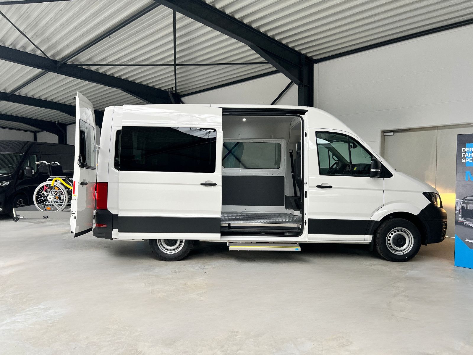 VW Crafter 35 *KMP / BTW* Rollstuhllift