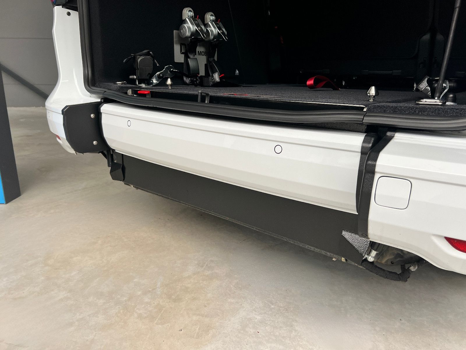 FORD Tourneo Connect Heckausschnitt Rollstuhlplatz