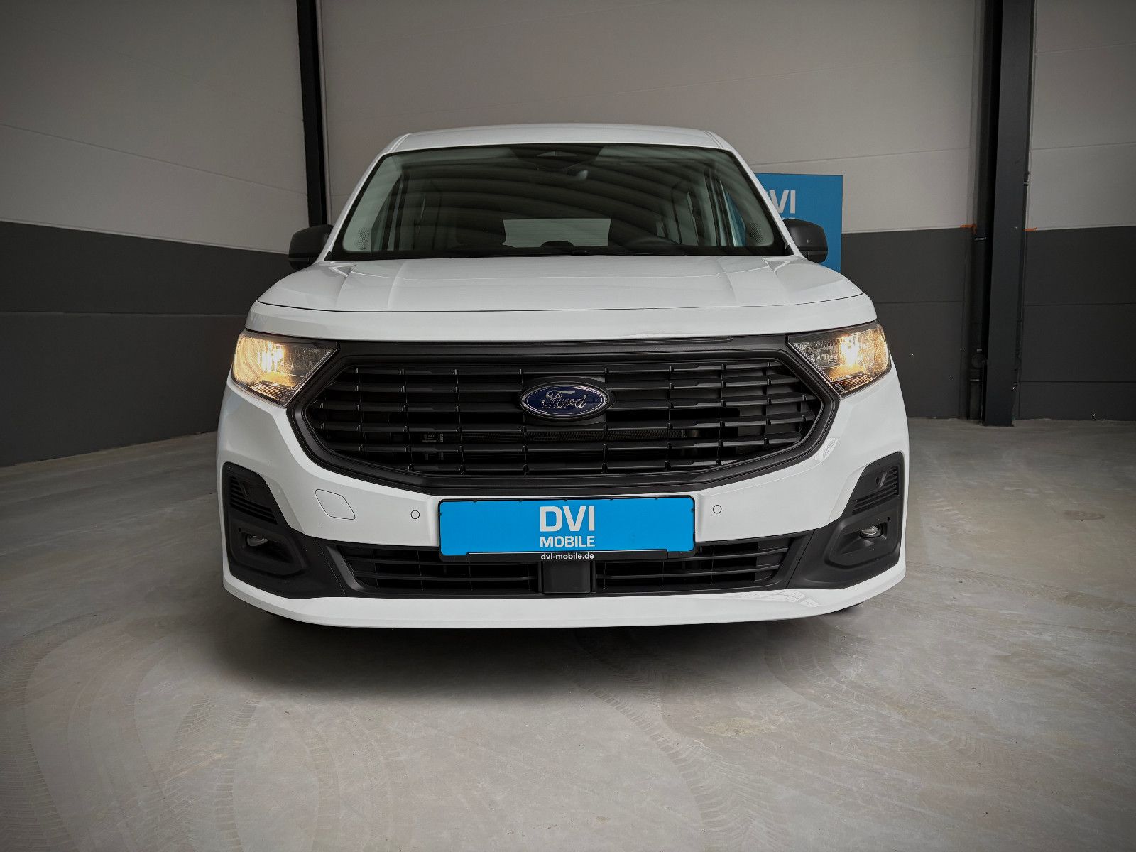 FORD Tourneo Connect *AMF Heckausschnitt* Rollstuhl