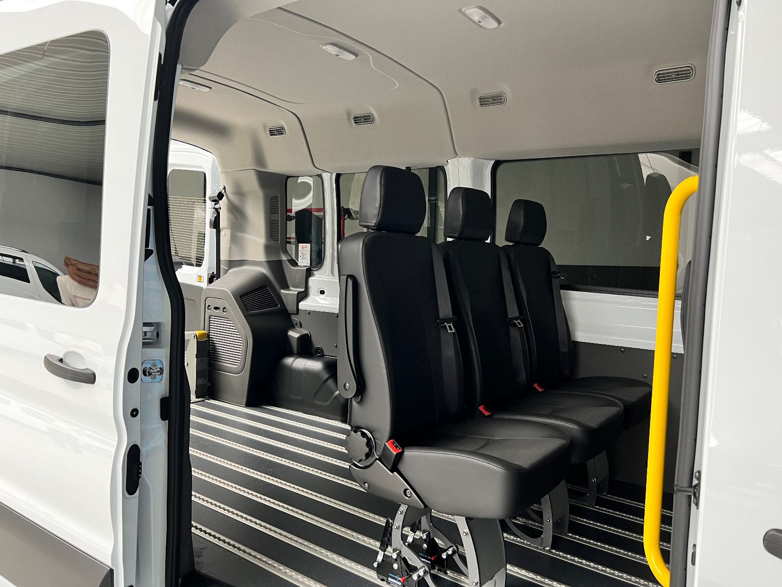 FORD Transit Kombi Trend L3 | Rollstuhllift | Standhz