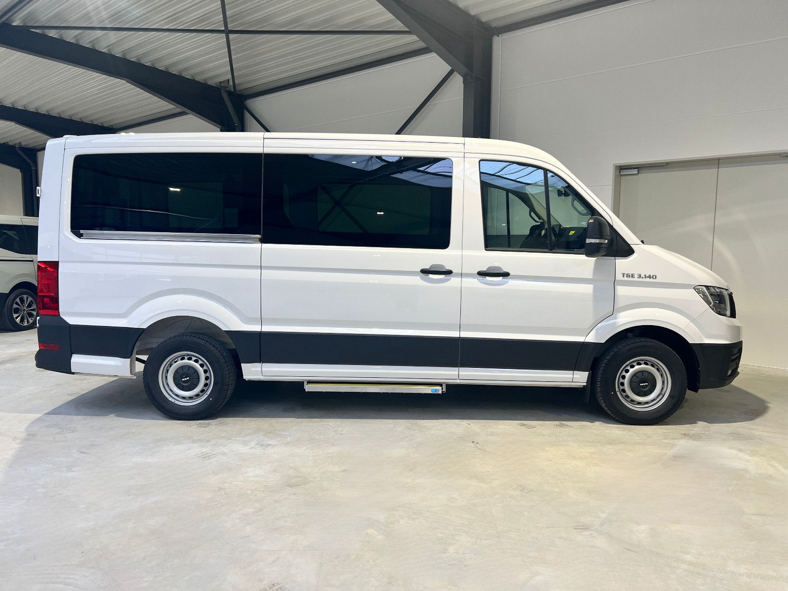 MAN Liegemietwagen inkl. Tragetisch Tragestuhl Rampe